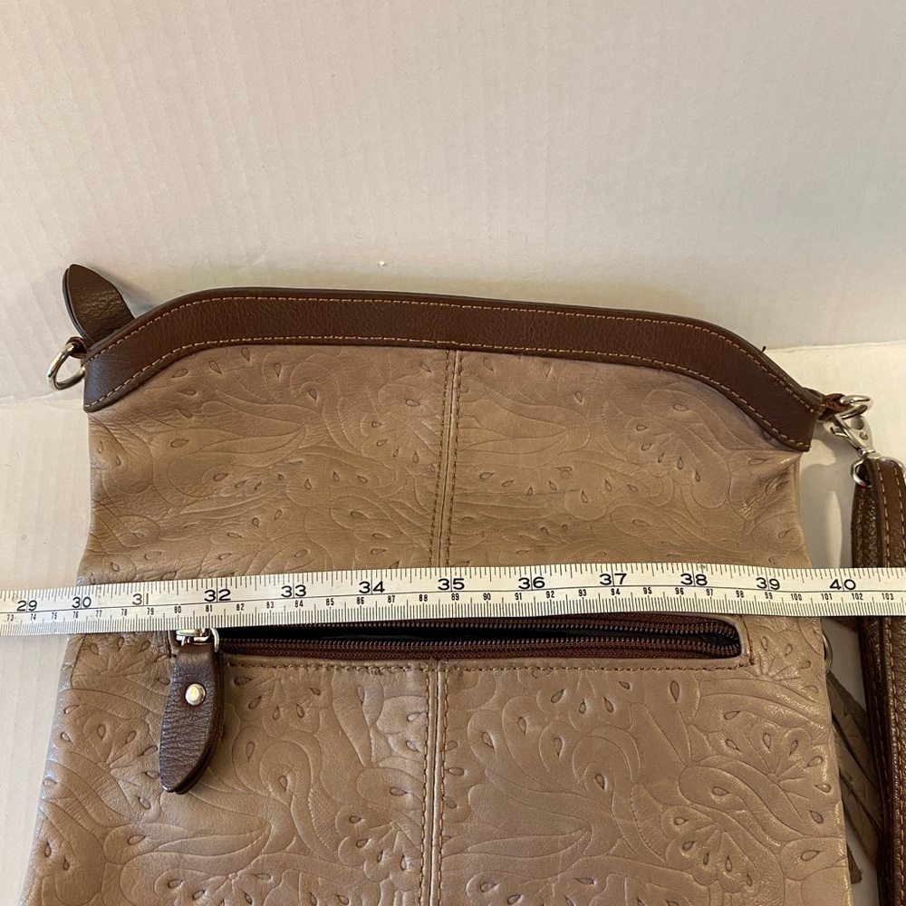 LEATHER Crossbody bag adjustable multi use zippered pockets adjustable strap - Picture 14 of 16